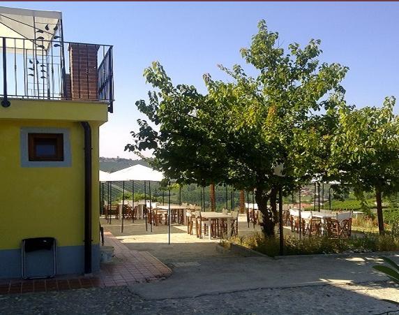 Bed and Breakfast La Terrazza Del Barbaresco Neviglie Zewnętrze zdjęcie