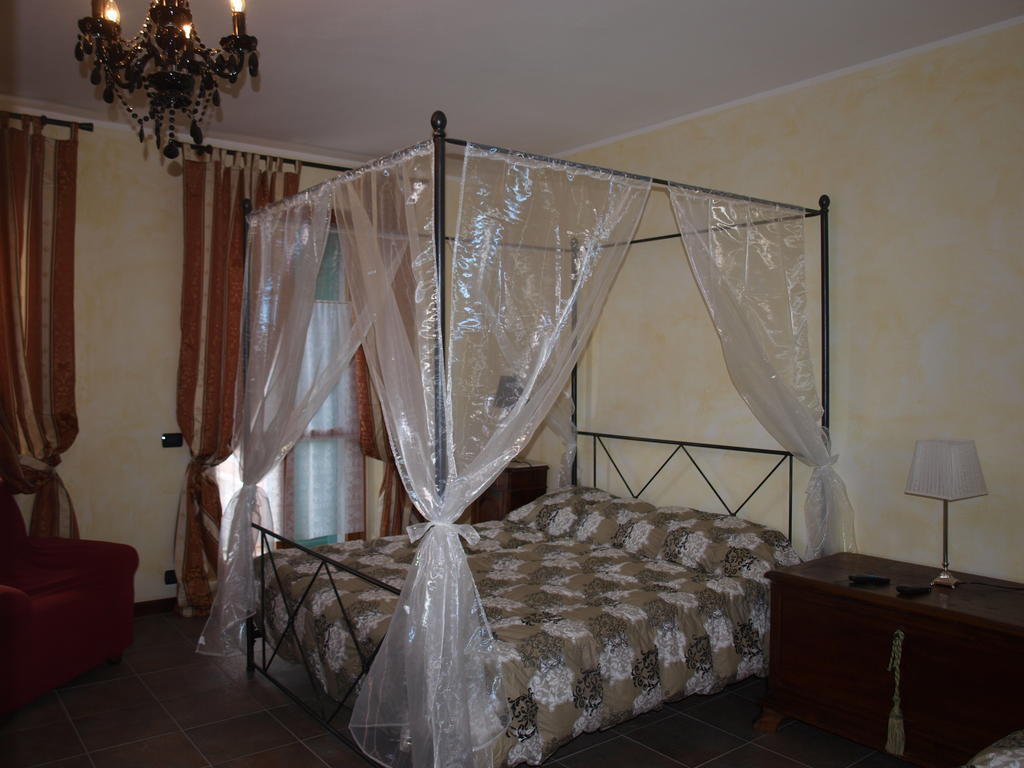 Bed and Breakfast La Terrazza Del Barbaresco Neviglie Pokój zdjęcie