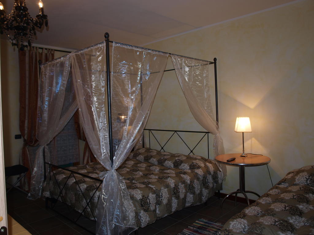Bed and Breakfast La Terrazza Del Barbaresco Neviglie Pokój zdjęcie