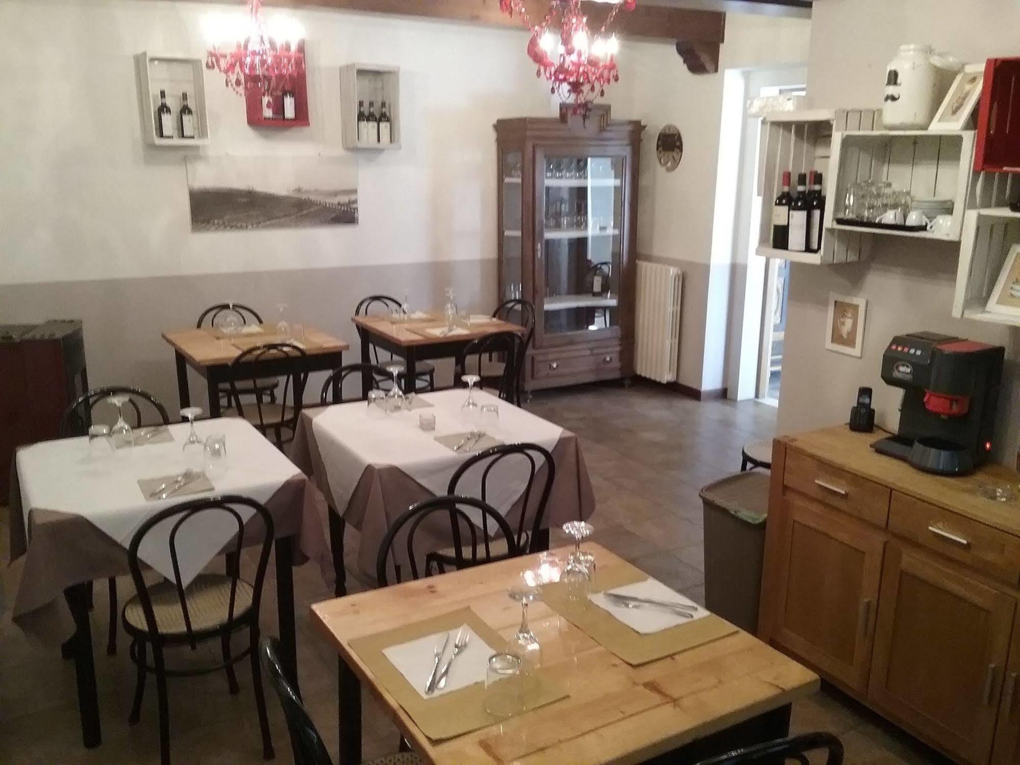 Bed and Breakfast La Terrazza Del Barbaresco Neviglie Zewnętrze zdjęcie