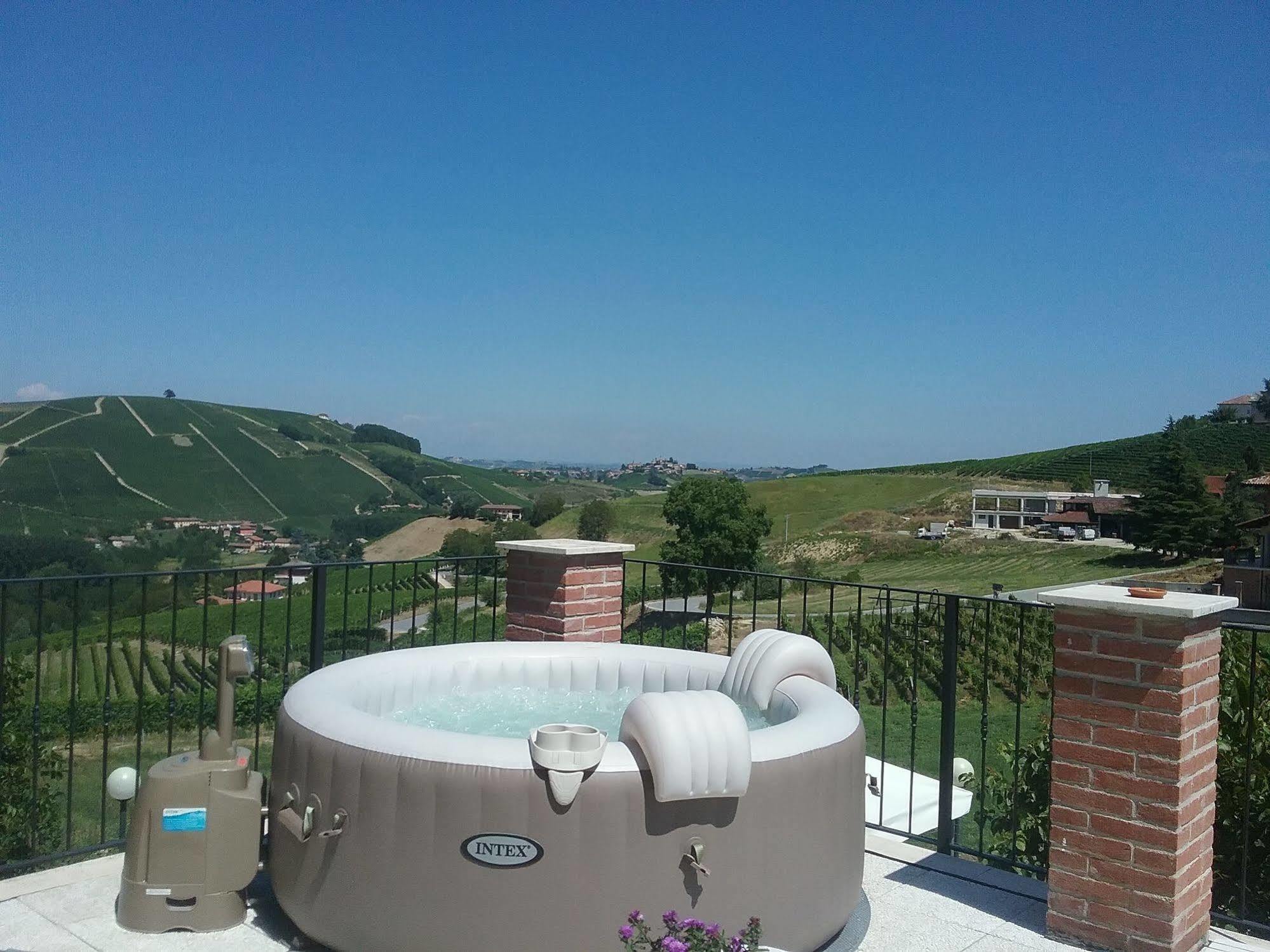 Bed and Breakfast La Terrazza Del Barbaresco Neviglie Zewnętrze zdjęcie